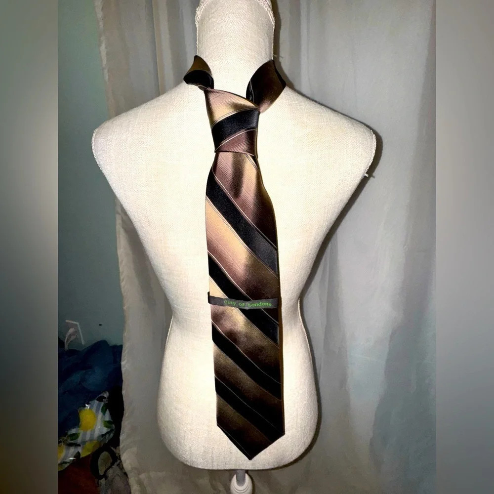 City of London Striped Brown and Black Tie. NWT.